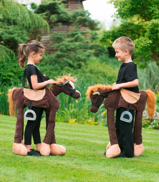 Pony-Kostüm für den Nachwuchsreiter © Waldhausen GmbH